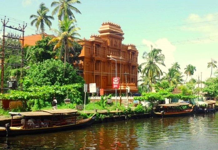 OXYGEN RESORT ALLEPPEY