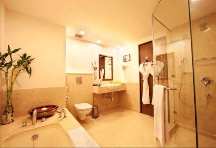 LEMON TREE HOTEL CHANDIGARH