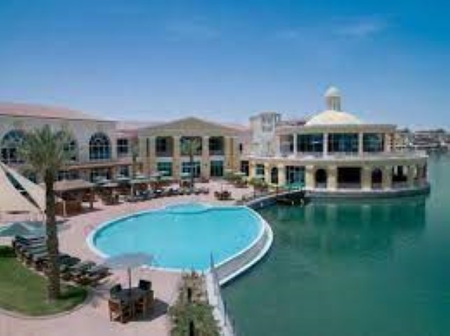 Courtyard by Marriott Dubai, Green Community