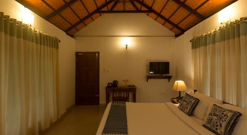 Palmgrove Lake Resort
